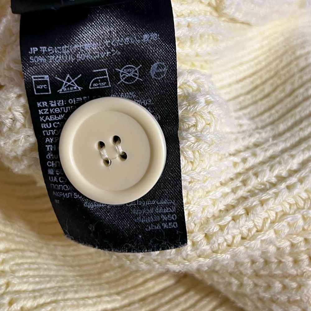H&M Divided Butter Yellow Women's Knit Cropped Cardigan. Like new. XS. - Picture 6 of 6
